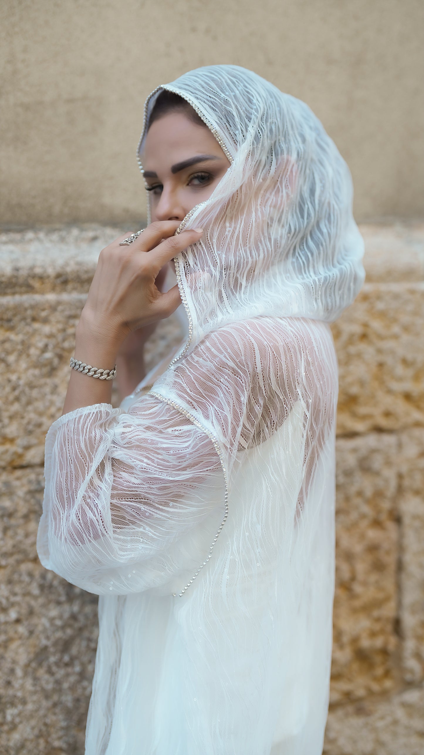 white abaya